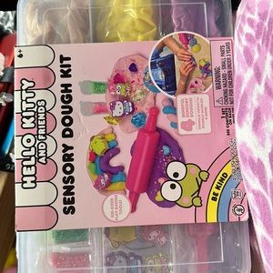 Hello kitty and friends sensory dough kit